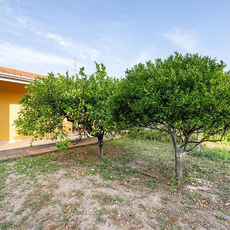 Casa Vacanze San Giovanni San Giovanni Suèrgiu Buitenkant foto