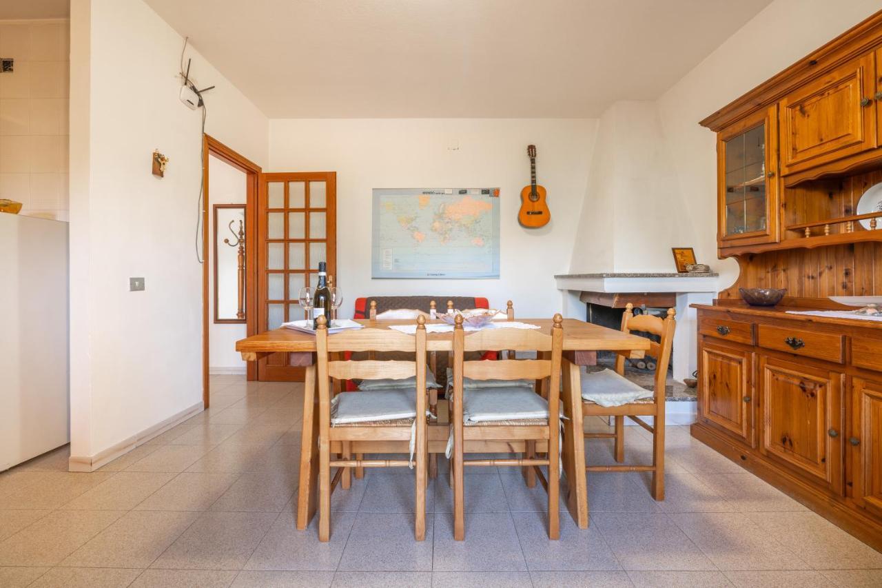 Casa Vacanze San Giovanni San Giovanni Suèrgiu Buitenkant foto
