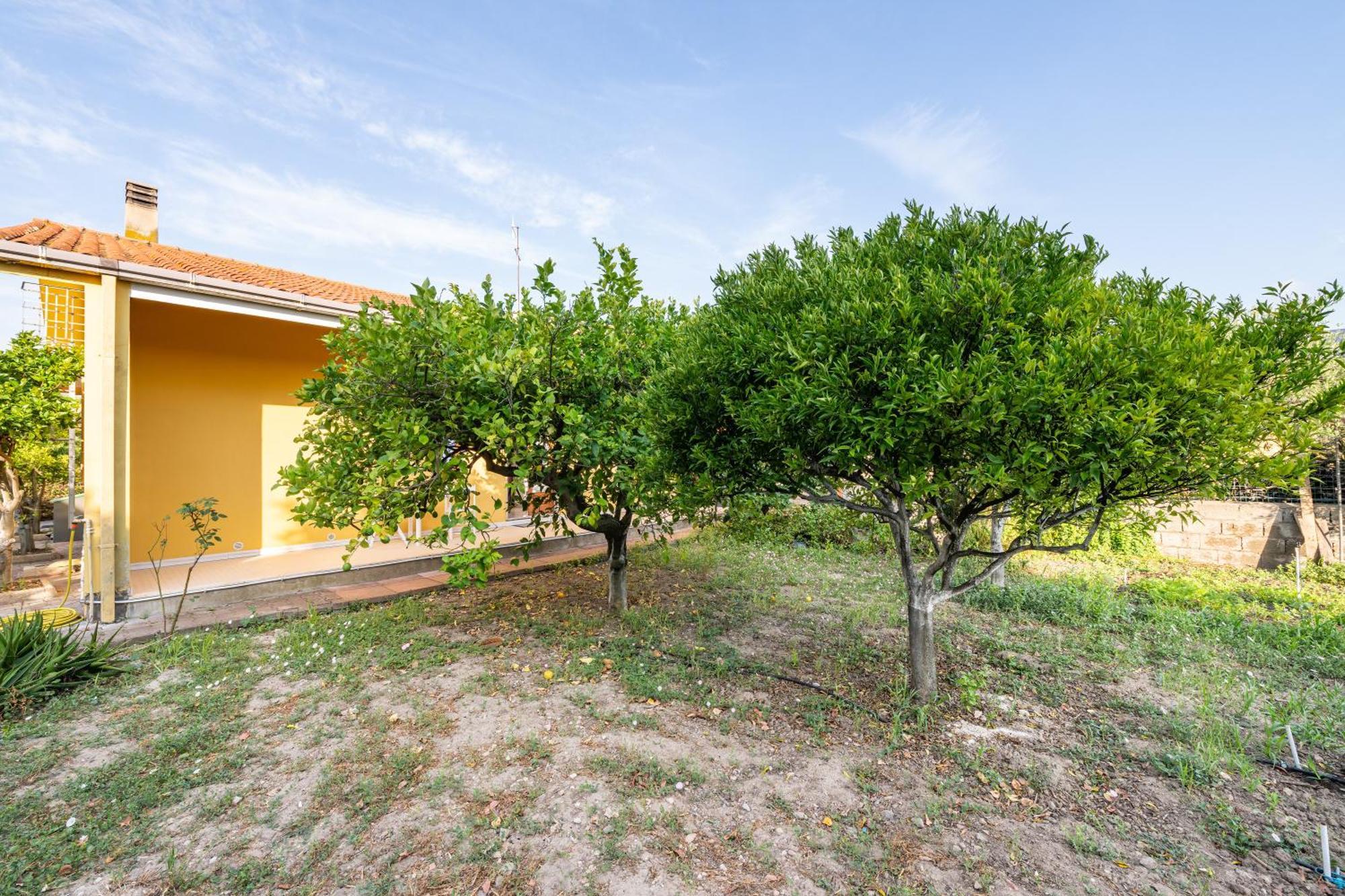 Casa Vacanze San Giovanni San Giovanni Suèrgiu Buitenkant foto